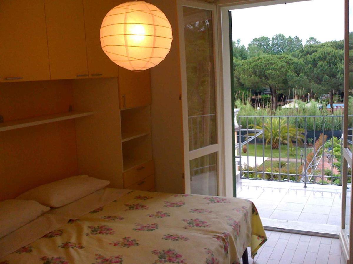 Apartment In Marina Di Massa - Toskana 24103 Esterno foto